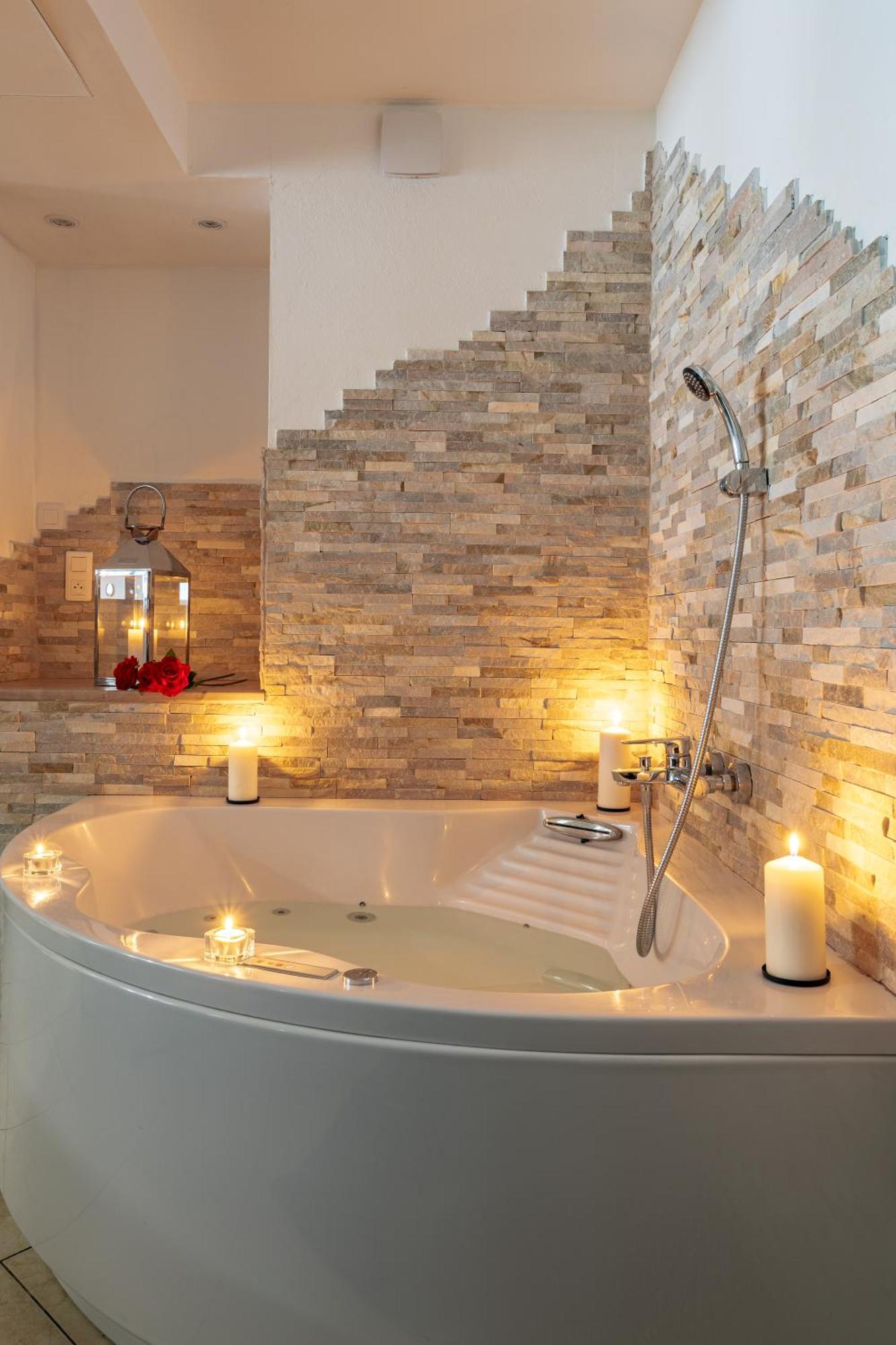 Suite Avec Jacuzzi Proche Paris & Disneyland Понто-Комбо Экстерьер фото